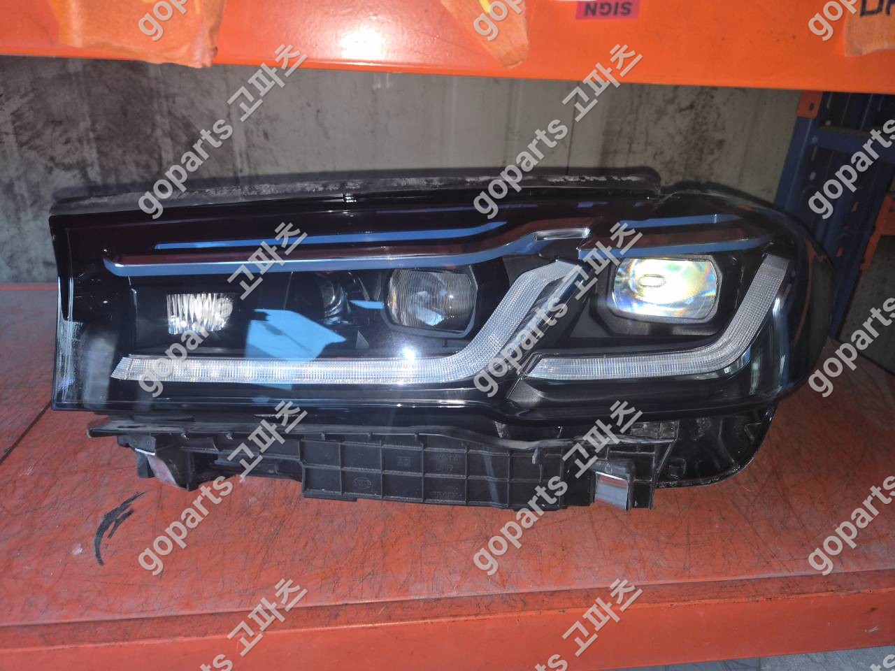 BMW 5시리즈 G30 레이저 헤드라이트 교체 후기: 밤길 안전 책임!