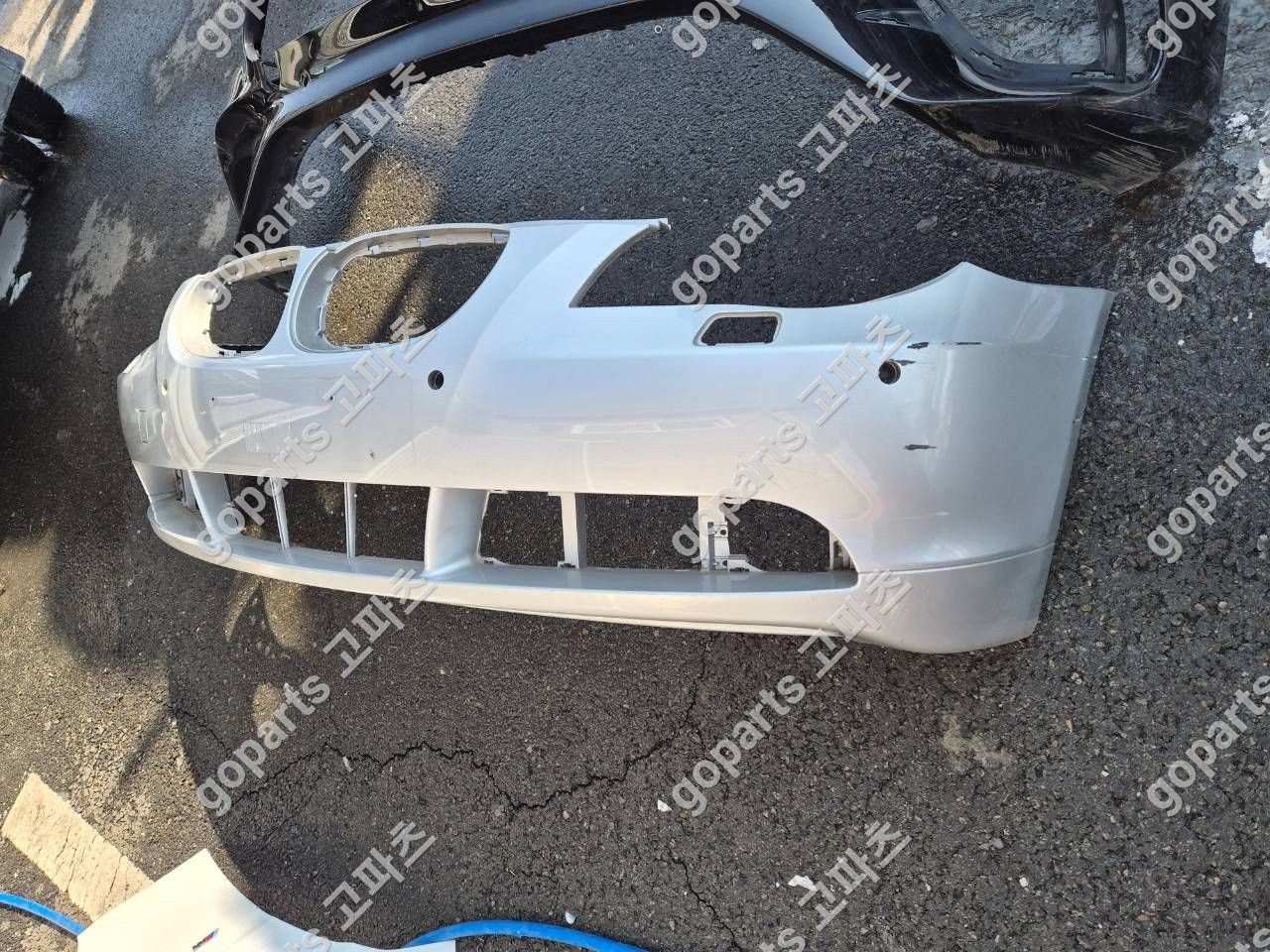 BMW E60 5시리즈 전범퍼 상세사진 2