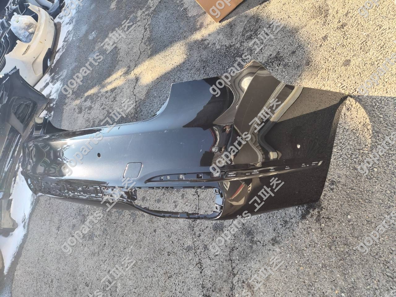 BMW 7시리즈 G11 G12 후범퍼 (일반타입) 상세사진 3