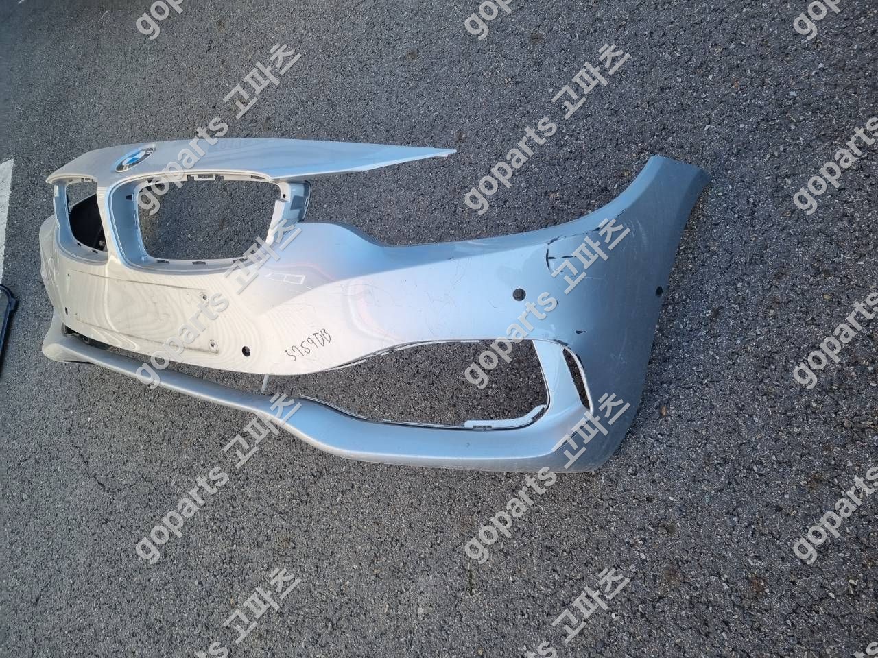 BMW 4시리즈 F32 F33 F36 후기형 전범퍼 (카메라O, 물노즐X) 상세사진 3