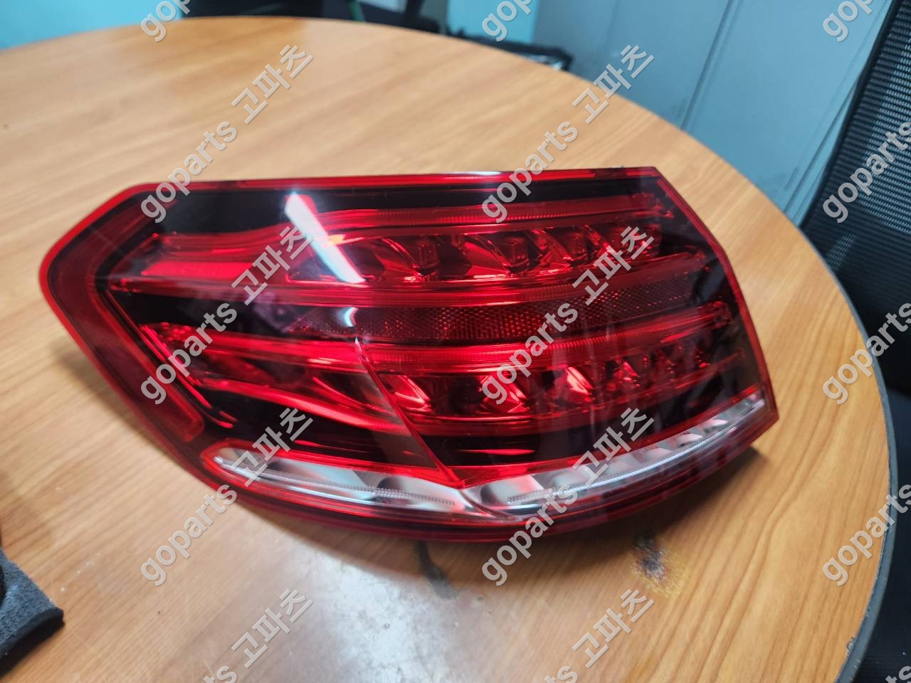 벤츠 E클래스 W212 후기 운전석 후미등 교체 수리 완벽 납품 후기