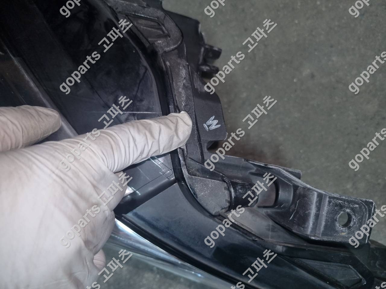 토요타 캠리 8세대 운전석 헤드라이트 W타입 램프 상세사진 2