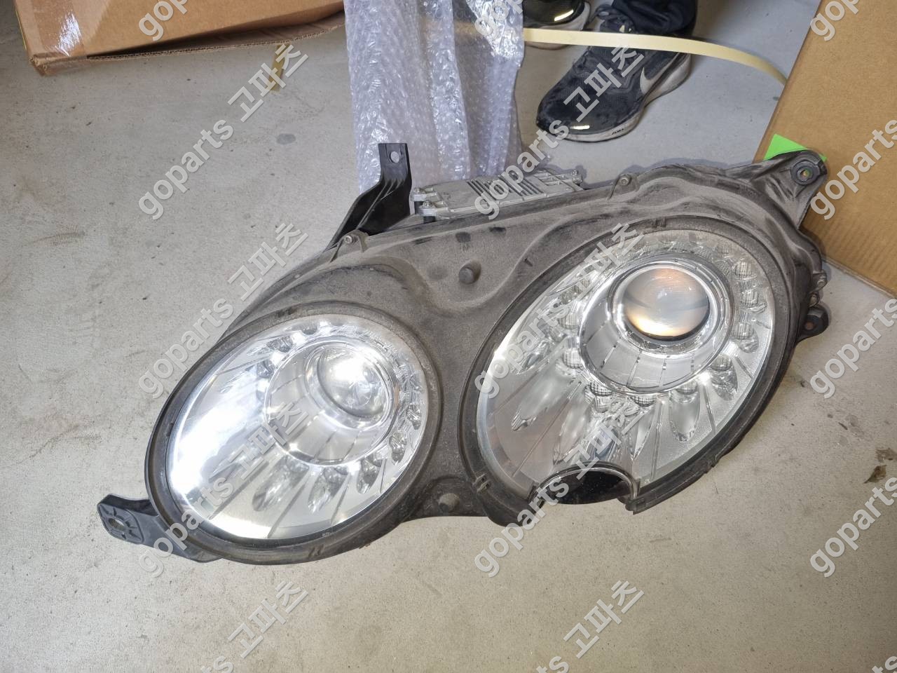 벤틀리 플라잉스퍼 2세대 운전석 헤드라이트 교체 납품 후기 – 고파츠