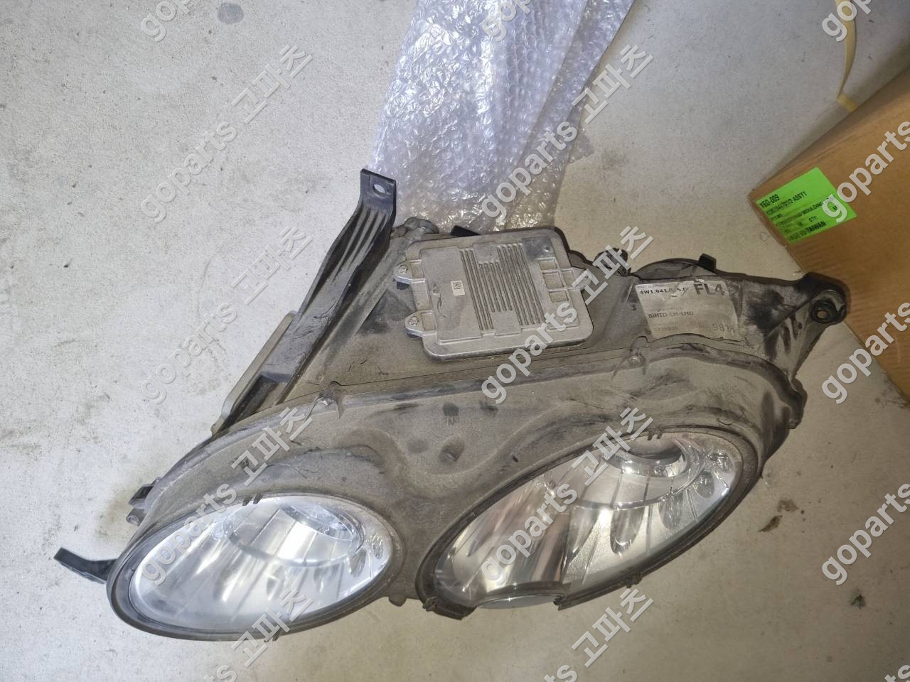 벤틀리 플라잉스퍼 2세대 운전석 헤드라이트 사진 4