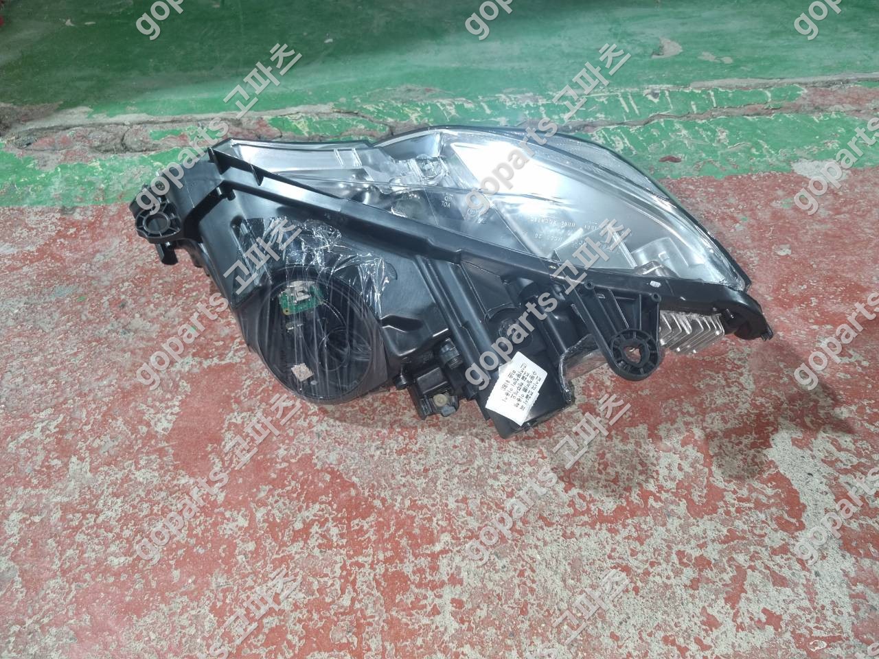 벤츠 W212 E클래스 조수석 헤드라이트 (에프터신품) 상세사진 4