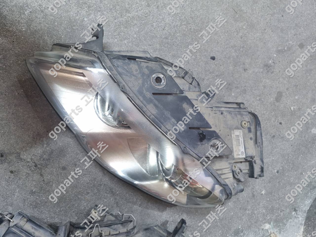 폭스바겐 파사트 6세대 운전석 헤드라이트 3c0941751k 상세사진 4