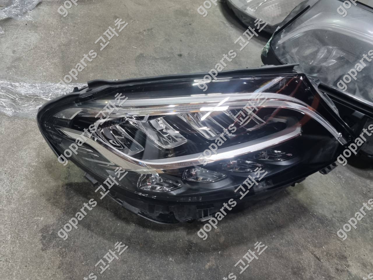 벤츠 C클래스 W205 조수석 헤드라이트 A2059068005KZ 추가사진 6