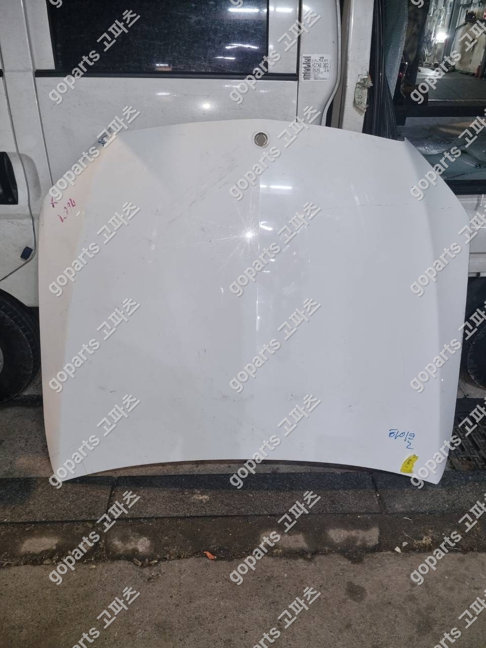 벤츠 C클래스 W205 본넷 교체 후기: 완벽 수리를 위한 선택