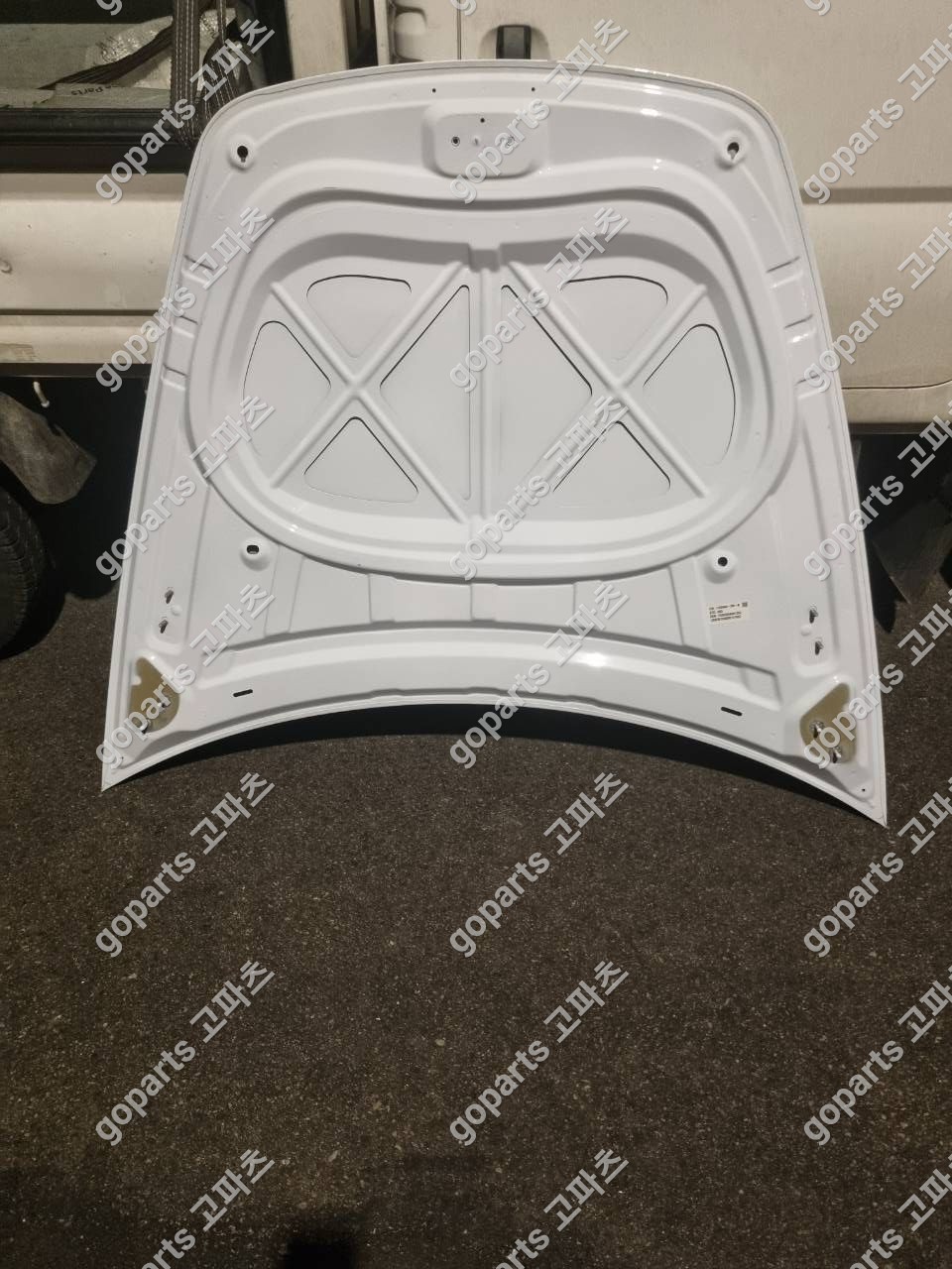 테슬라 모델3 하이랜드 본넷 (2024년식) 상세사진 2