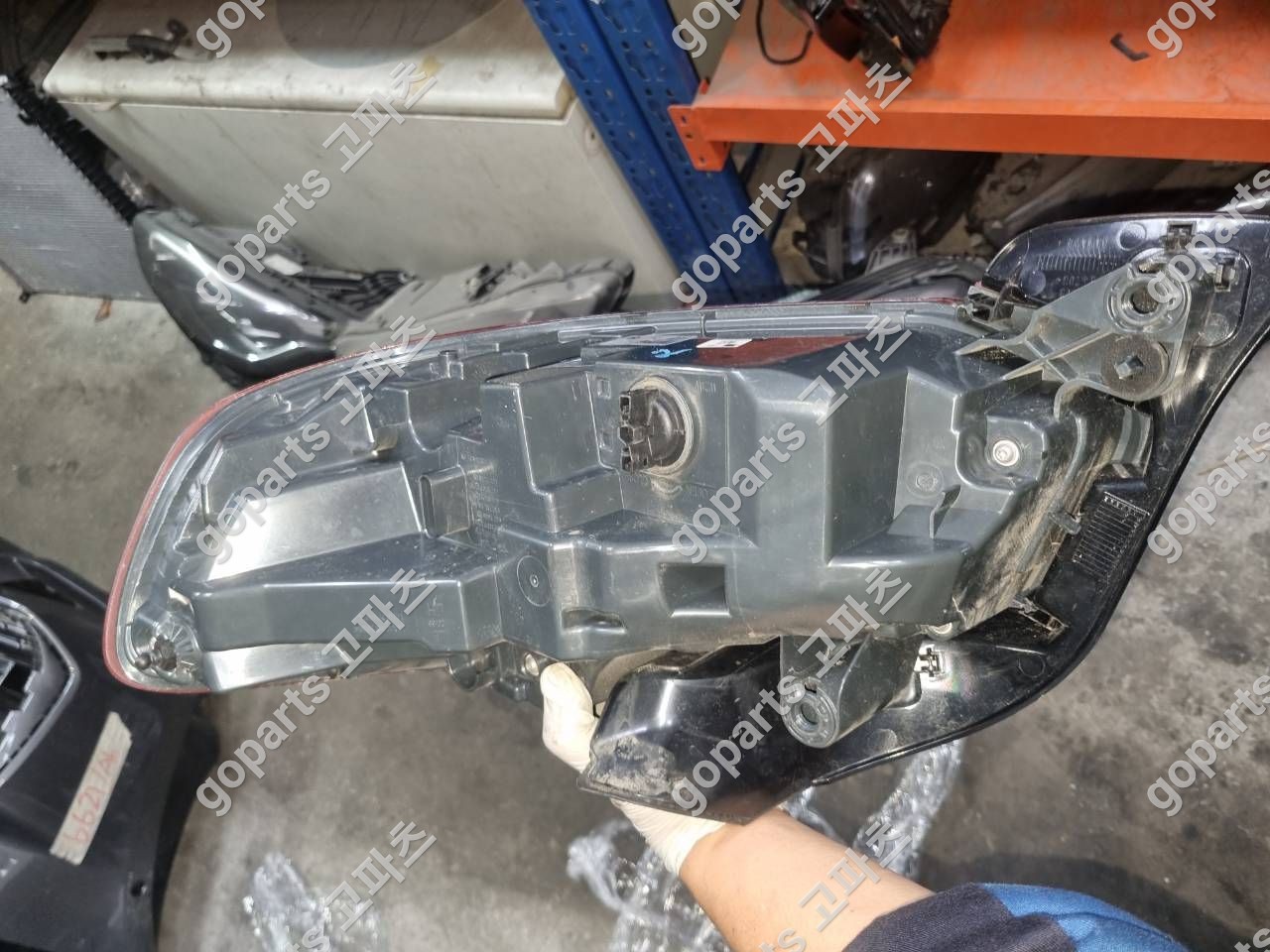 BMW M2 F87 F22 운전석 후미등 7420991 상세사진 4