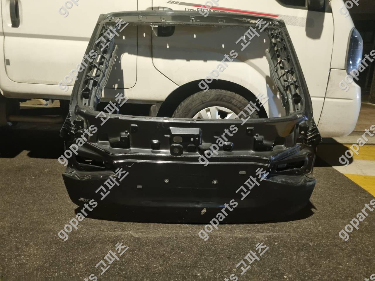 BMW 6GT G32 트렁크(트렁크리드/빽도어) 교체 납품 후기: 완벽 수리를 위한 선택