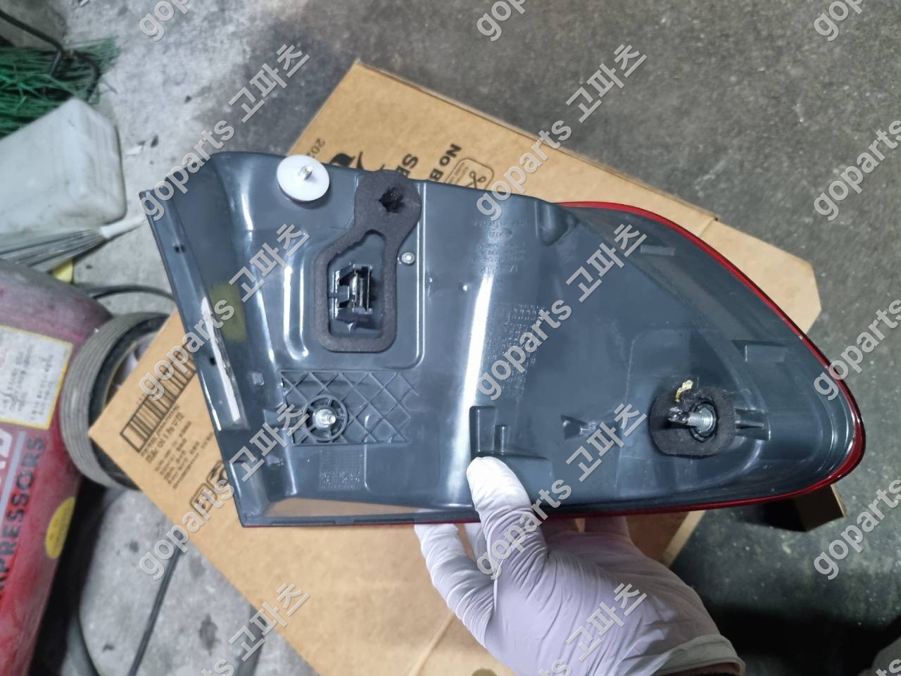 BMW F10 5시리즈 조수석 테일라이트 상세사진 3