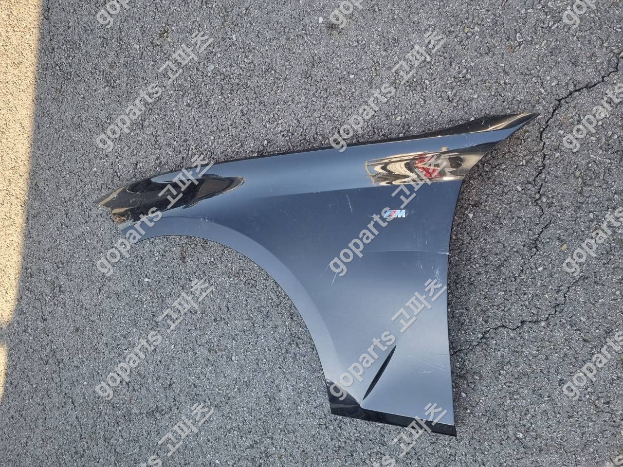 BMW G20 3시리즈 운전석 전휀더 상세사진 2