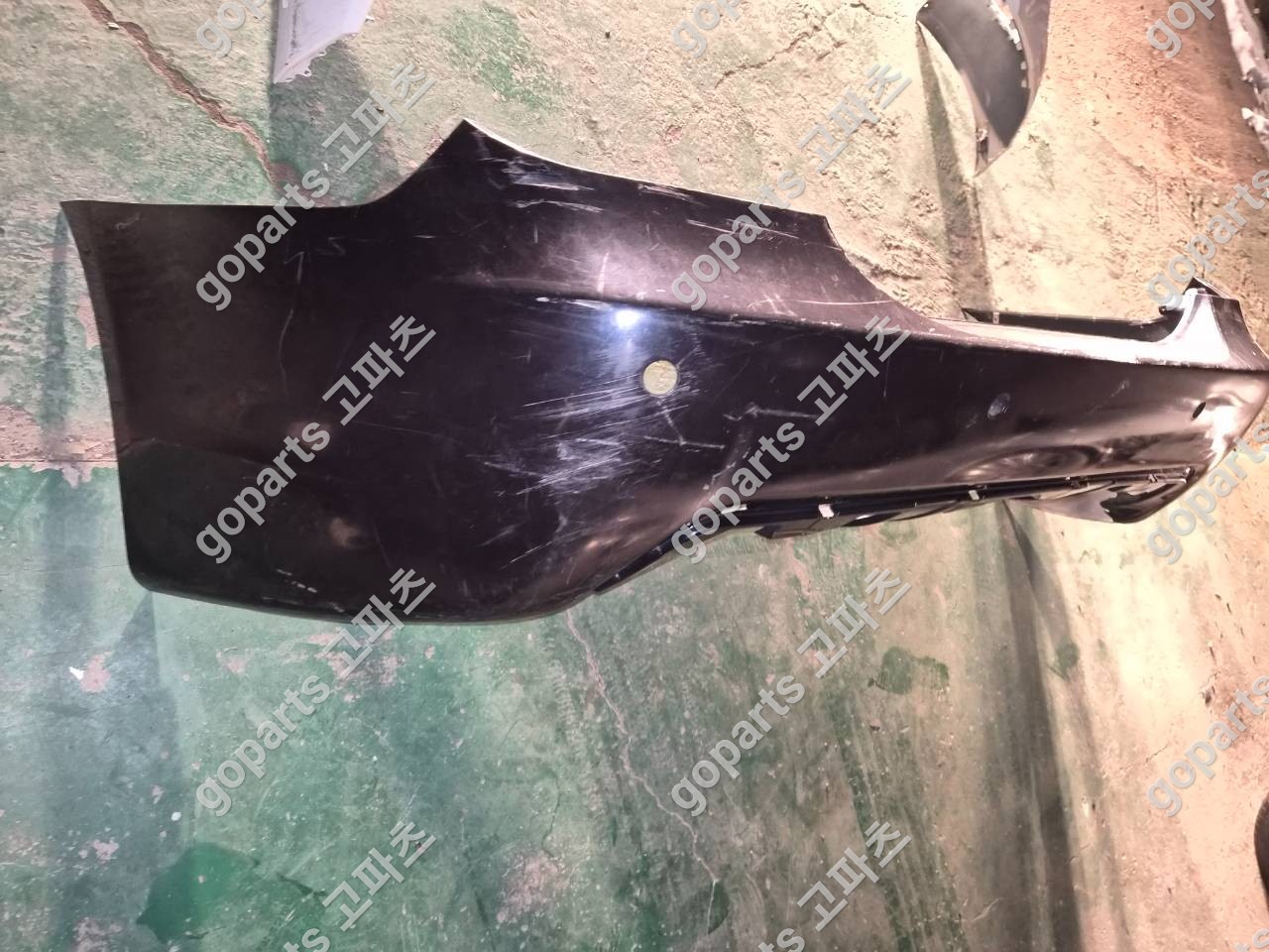 BMW E60 5시리즈 M패키지 후범퍼 교체 납품 후기 – 완벽 수리를 위한 선택