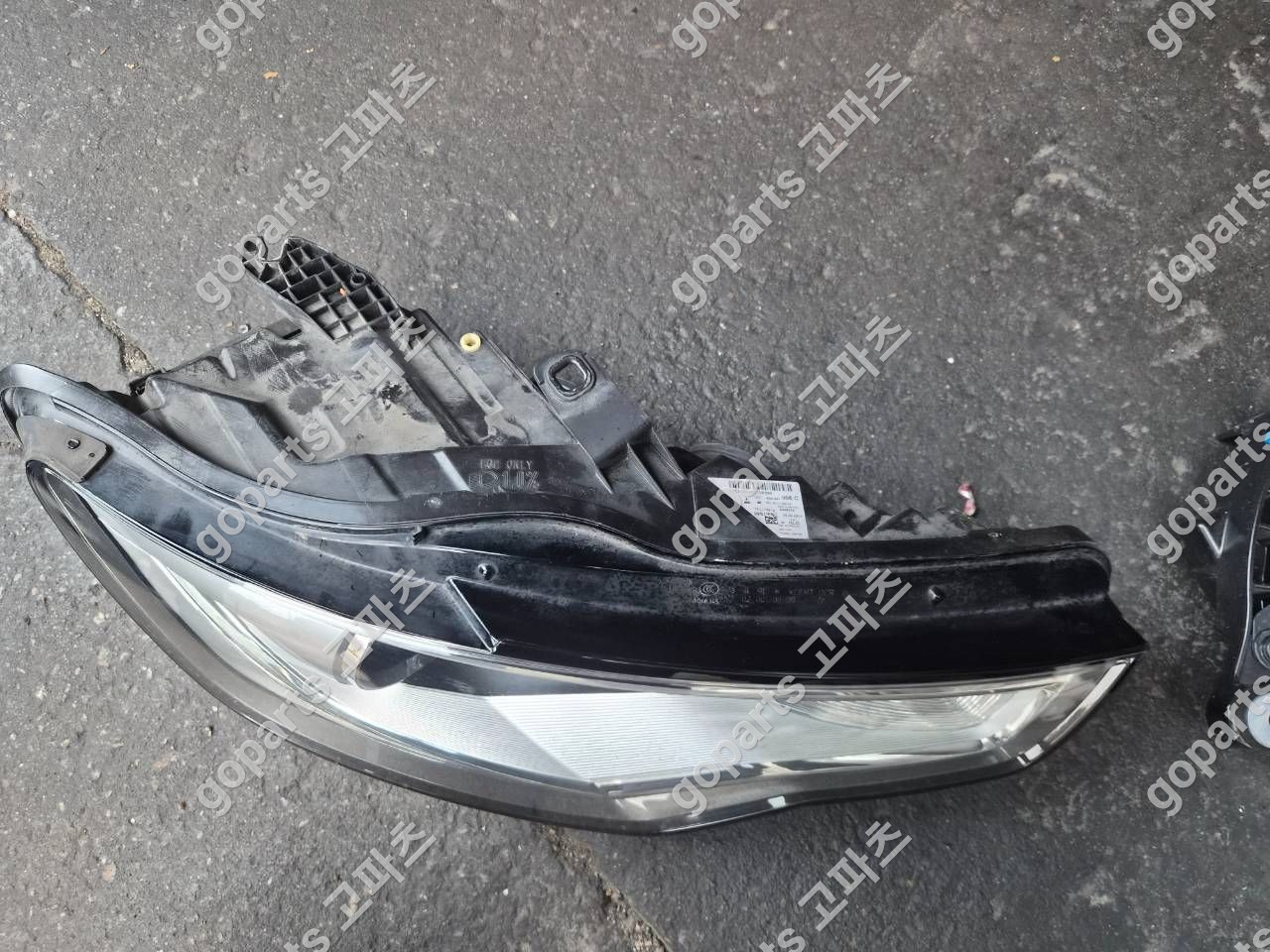 아우디 A6 C7 4G 조수석 헤드라이트 4g0941006c 상세사진 4