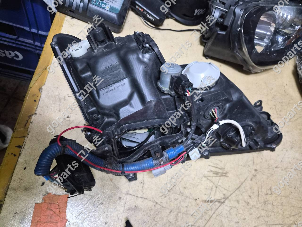 렉서스 IS 2세대 후반기 운전석 헤드라이트 상세사진 2