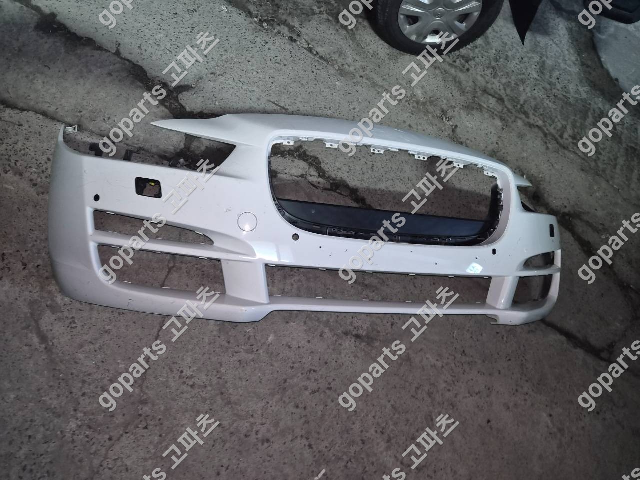 재규어 XE 전범퍼 교체 후기 – 2015-2019 전기형 모델 완벽 수리