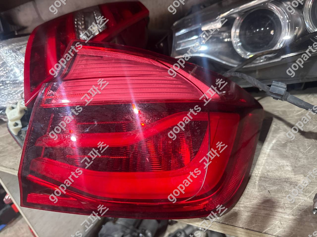 BMW F30 3시리즈 조수석 후미등 교체 후기: 완벽 수리를 위한 선택