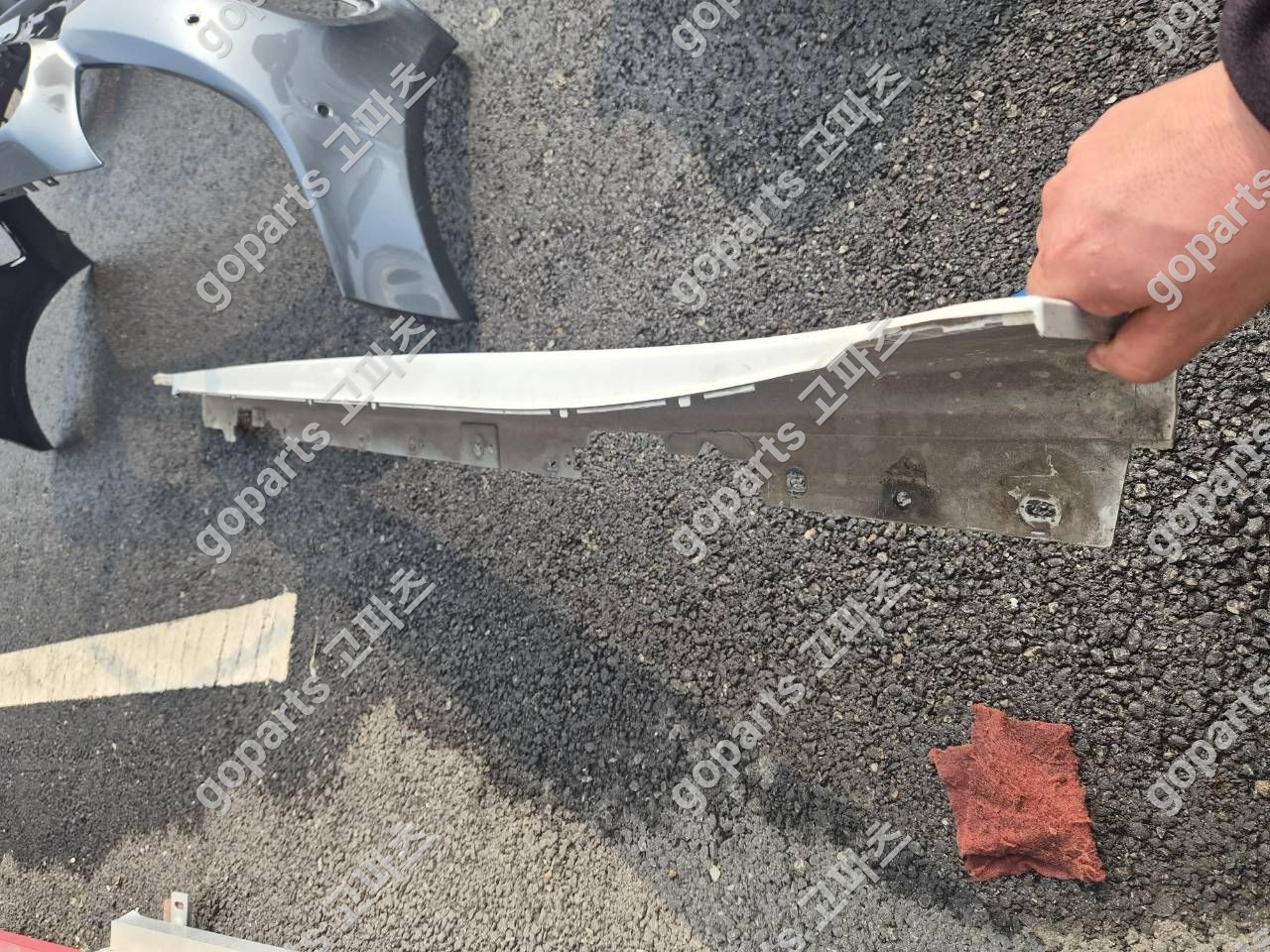 BMW F30 조수석 사이드스테프 상세사진 3