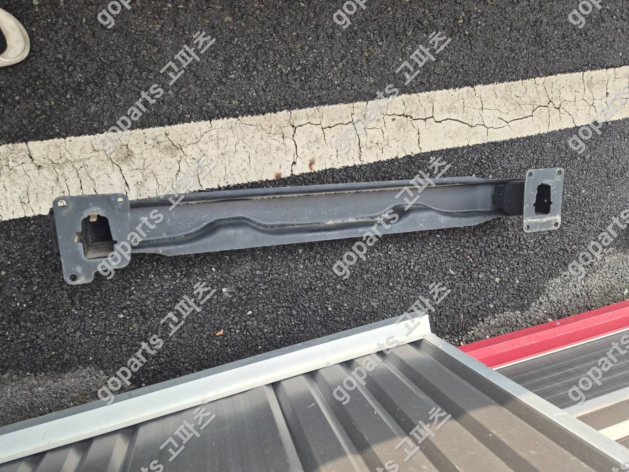 폭스바겐 티구안 1세대 후레일 뒤뒷래일 리어레인포스먼트 후면캐리어레일바 상세사진 2