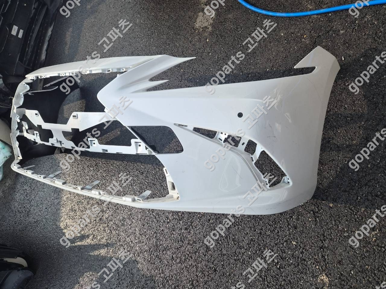 렉서스 ES 7세대 후반기 전범퍼 상세사진 3