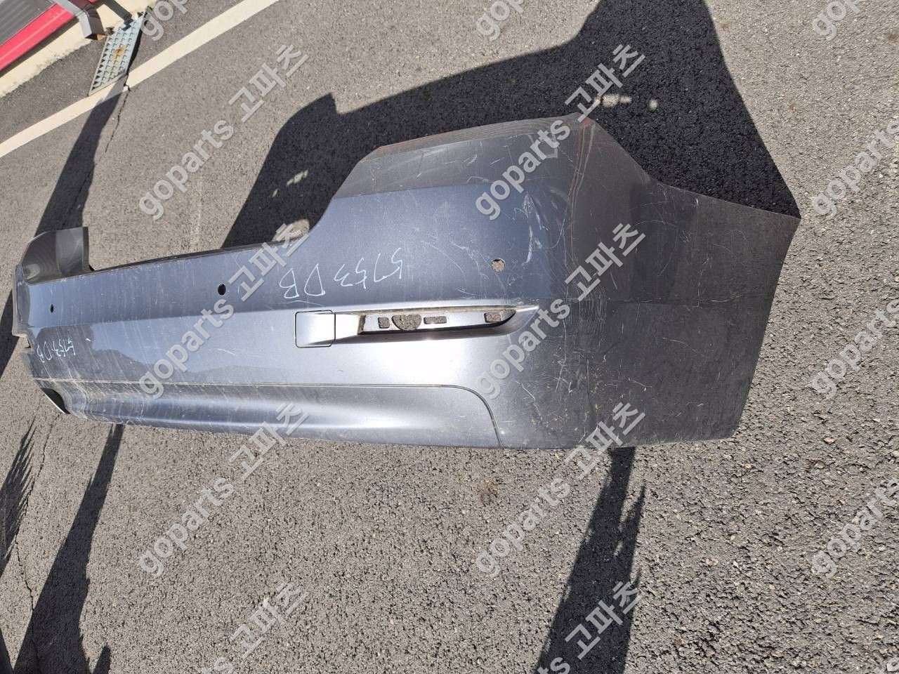 BMW F10 5시리즈 후기형 후범퍼 상세사진 3