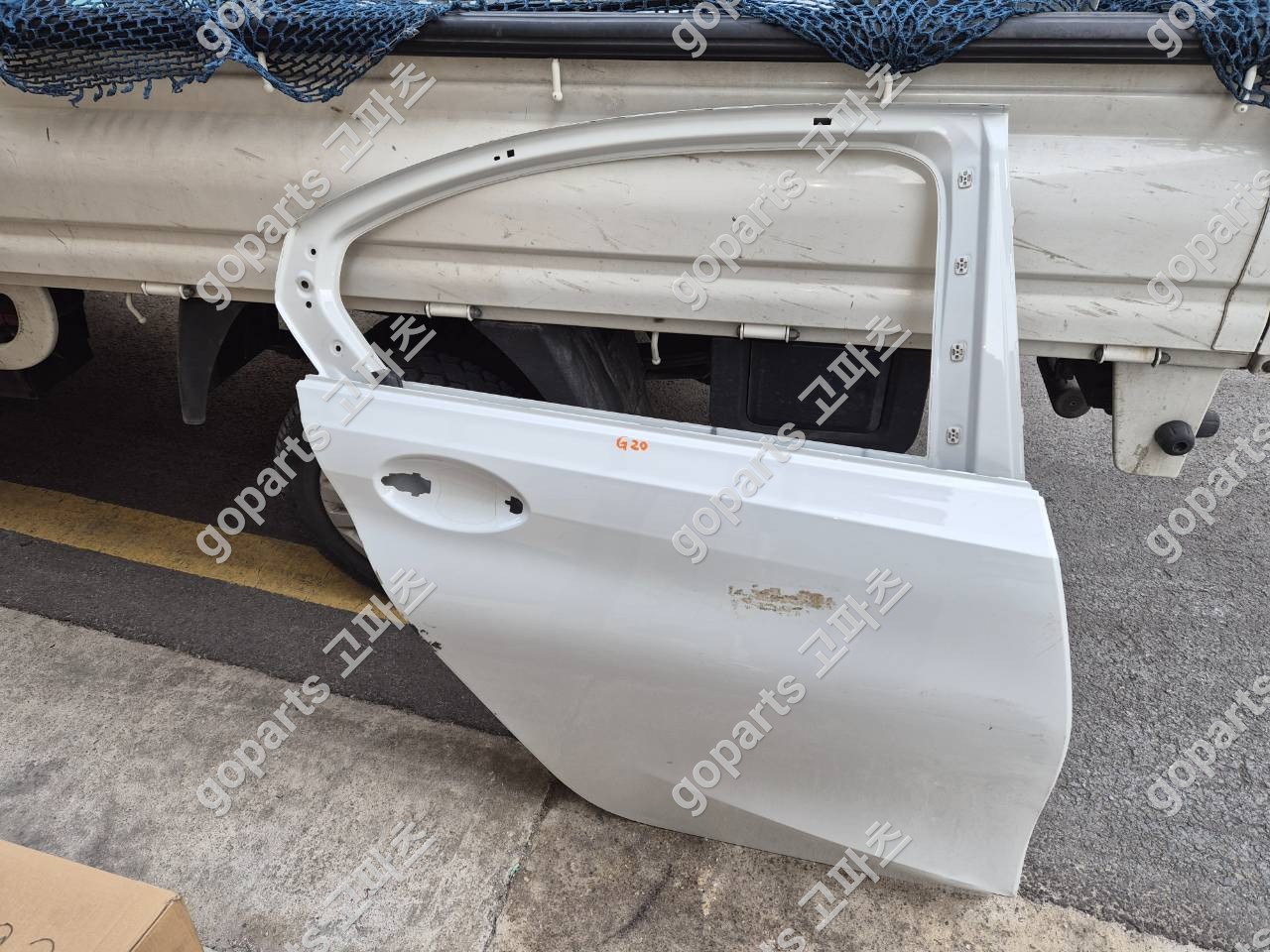 BMW G20 3시리즈 조수석 뒷문 상세사진 2