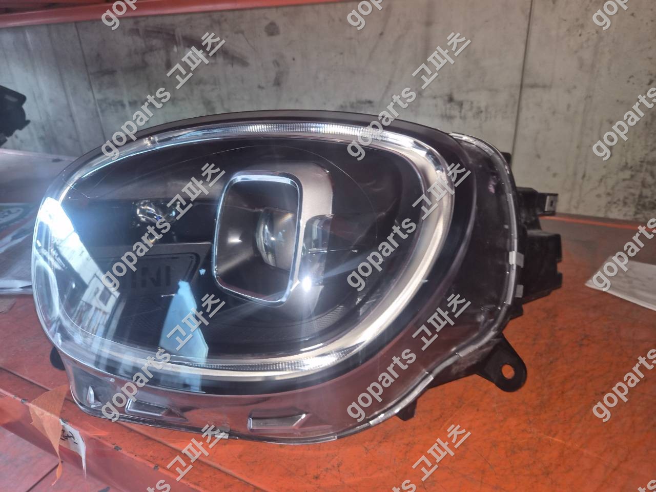 미니 컨트리맨 F60 운전석 블랙베젤 헤드라이트 5a1ec05-02 상세사진 4