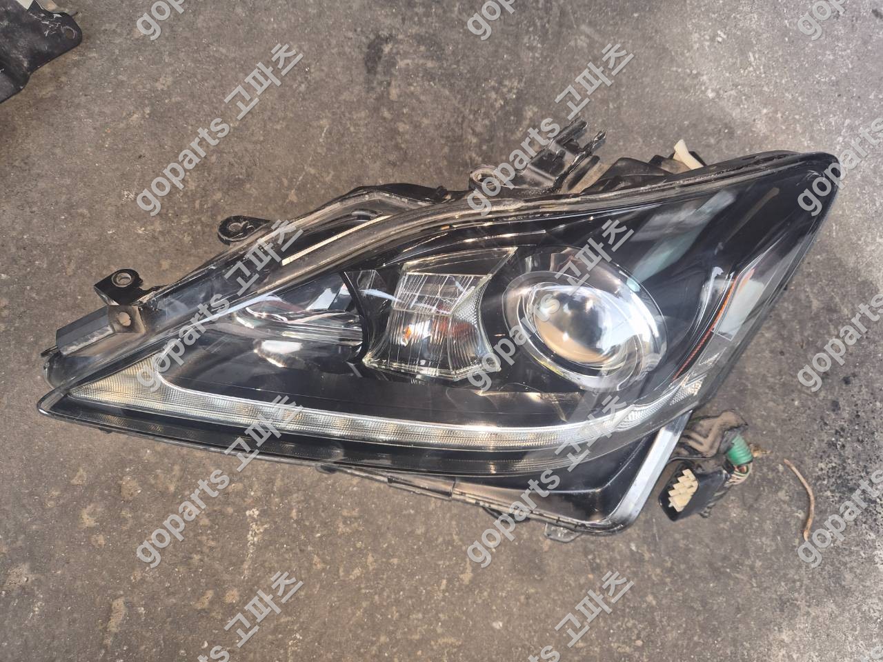 렉서스 IS 2세대 운전석 헤드라이트 상세사진 3