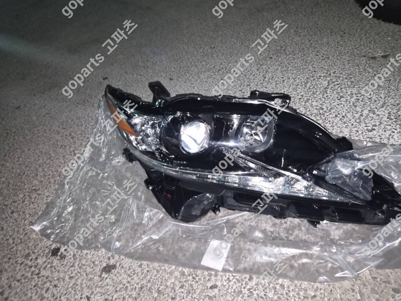 렉서스 ES 6세대 후반기 조수석 헤드라이트 (애프터신품) 상세사진 4