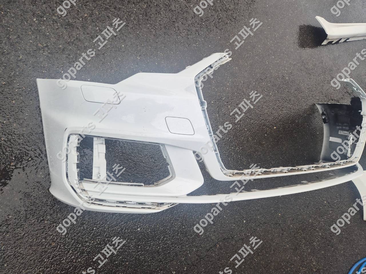 아우디 A6 C8 4K 전범퍼 상세사진 2