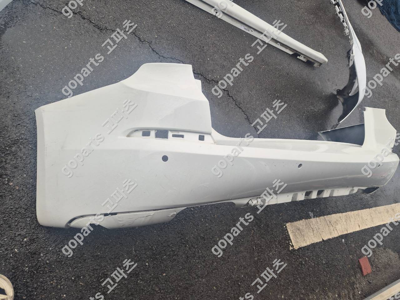 BMW 5GT F07 후기형 후범퍼 상세사진 3