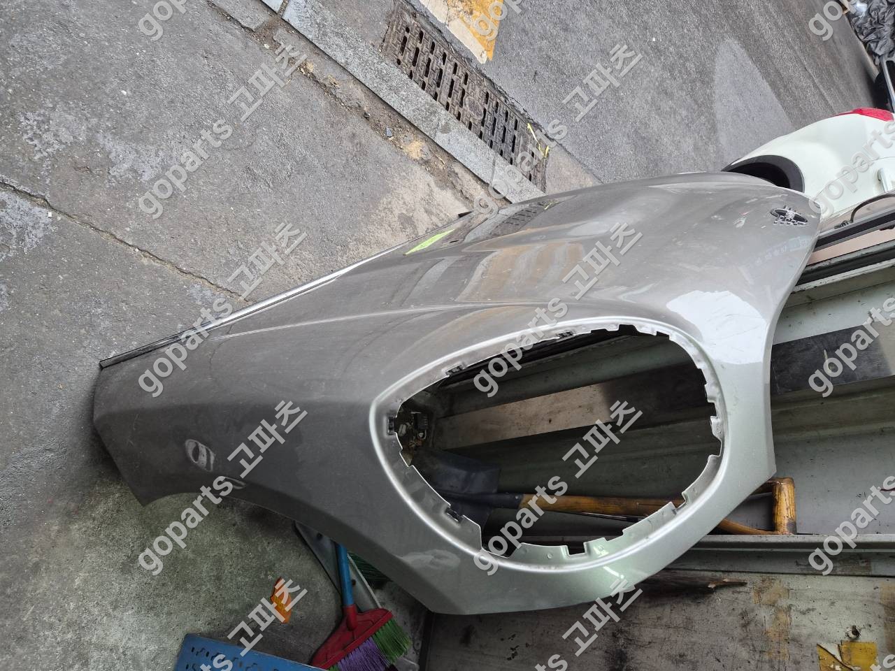 미니 컨트리맨 F60 본넷 상세사진 4