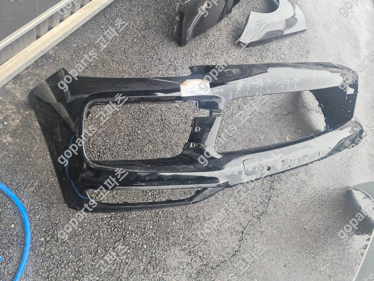 포르쉐 카이엔 9Y0 전기형 전범퍼 상세사진 2