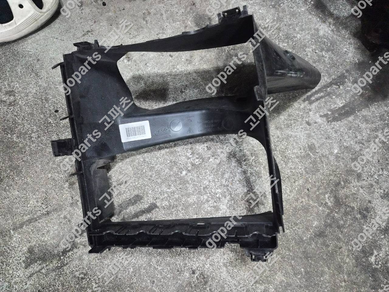 포르쉐 카이엔 9Y0 보조라디에이터 인터쿨러 4m0145804 상세사진 3