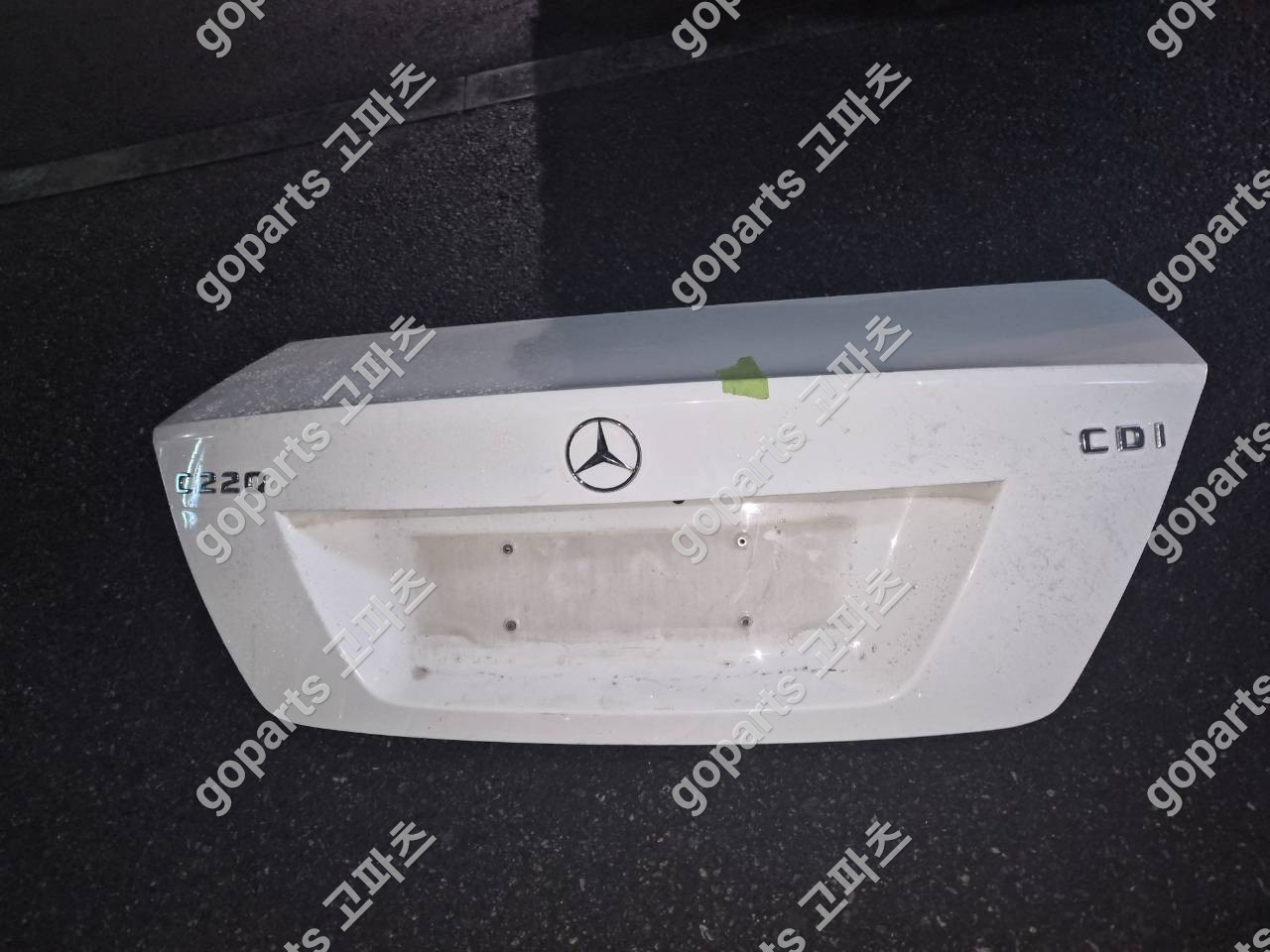 벤츠 W204 C클래스 트렁크 상세사진 2