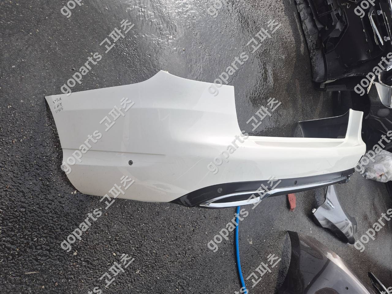 벤츠 C클래스 W205 웨건 하이브리드 후범퍼 상세사진 3