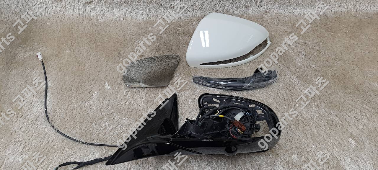 벤츠 W213 E클래스 운전석 사이드미러 중고 교체 후기: 완벽 수리를 위한 선택