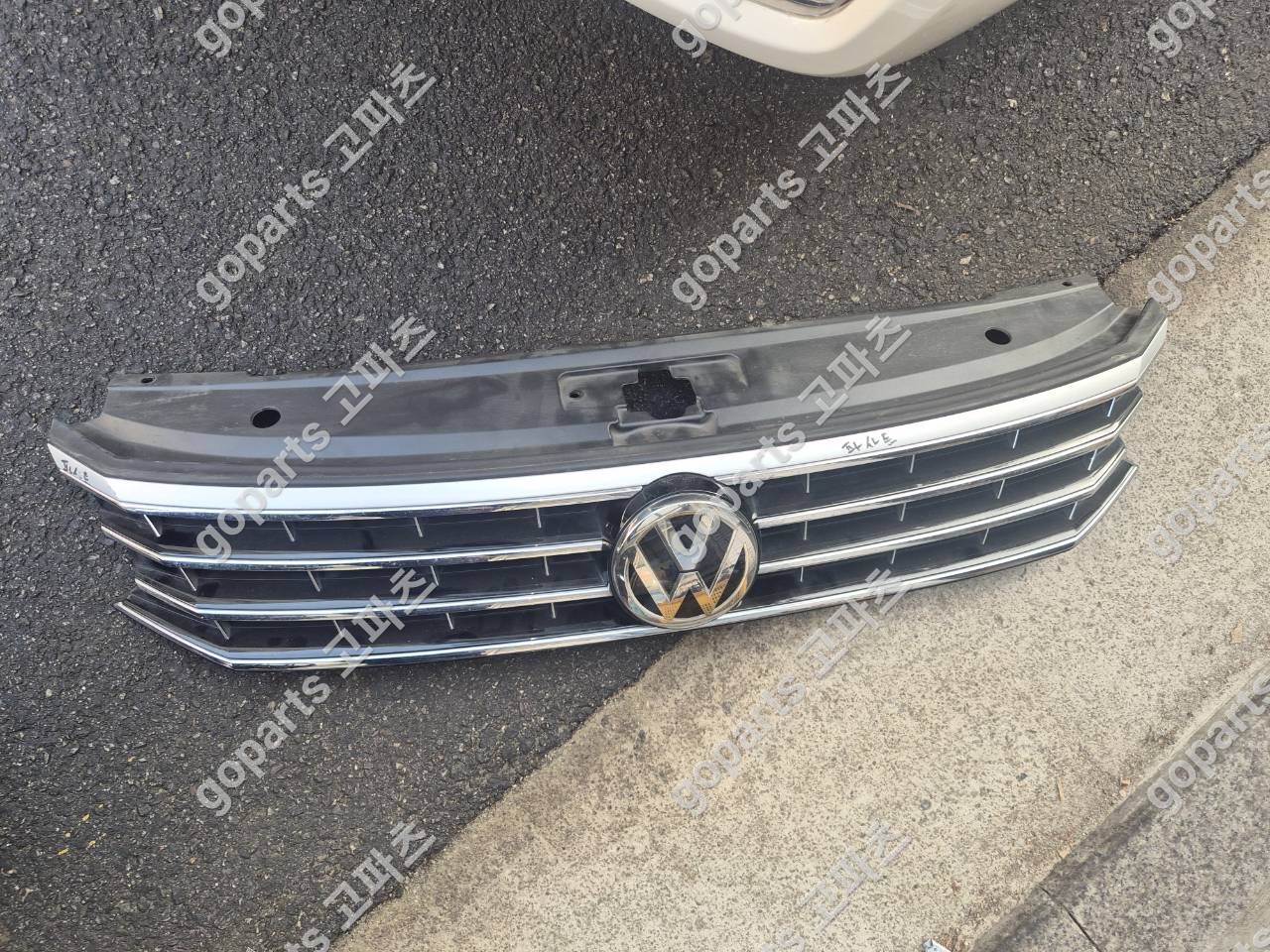 폭스바겐 파사트gt 전면그릴 (2016-2019) 상세사진 2