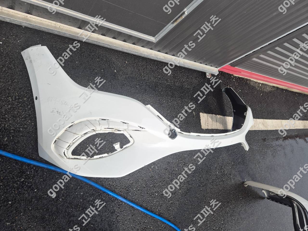 벤츠 EQE V295 전기형 전범퍼 상세사진 2