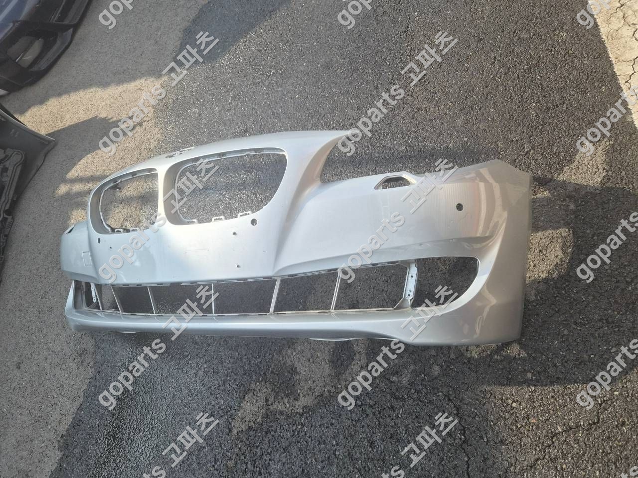 BMW F10 5시리즈 전기형 전범퍼 상세사진 2