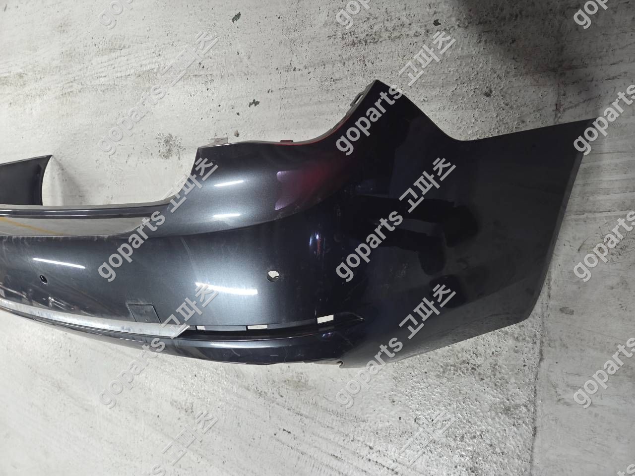 BMW 7시리즈 F01 후기형 후범퍼 상세사진 3