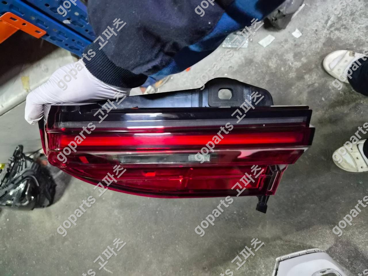 BMW 7시리즈 G11/G12 조수석 후미등 교체 납품 후기 – 완벽 수리를 위한 선택