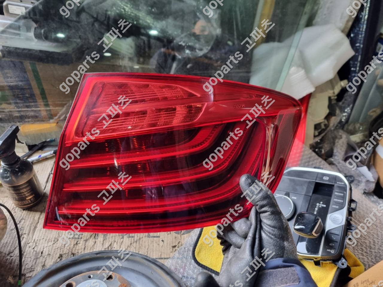 BMW 5시리즈 F10 후기 조수석 후미등 교체, 완벽 수리를 위한 선택!