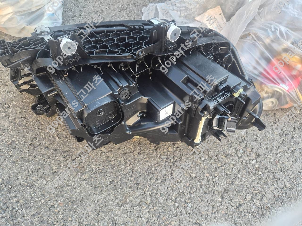 BMW X5/X6 G05/G06 운전석 헤드라이트 5a8e105-02 상세사진 5