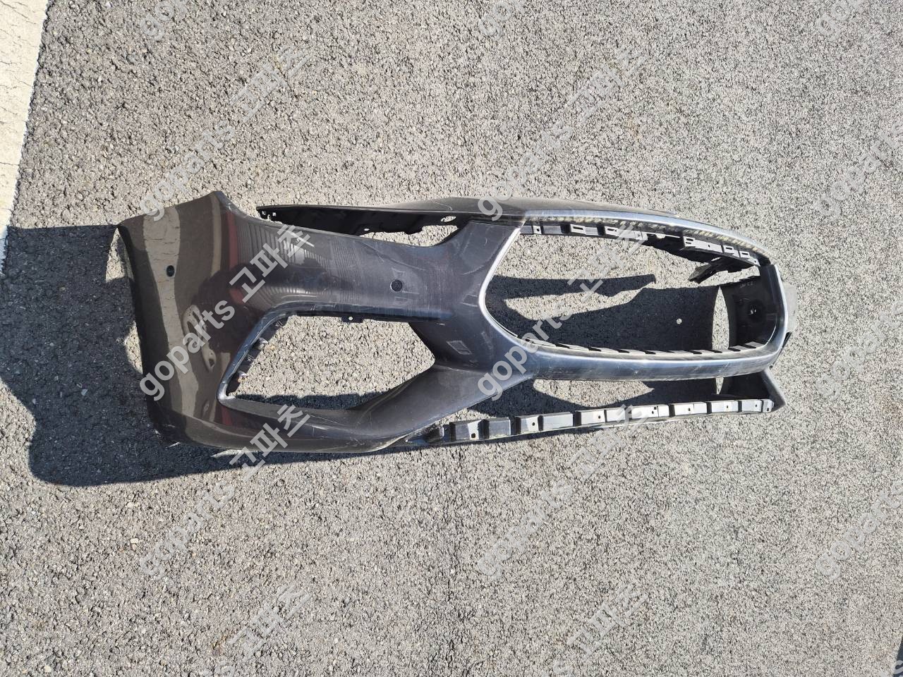 마세라티 기블리 그란스포츠 후반기 전범퍼 상세사진 3