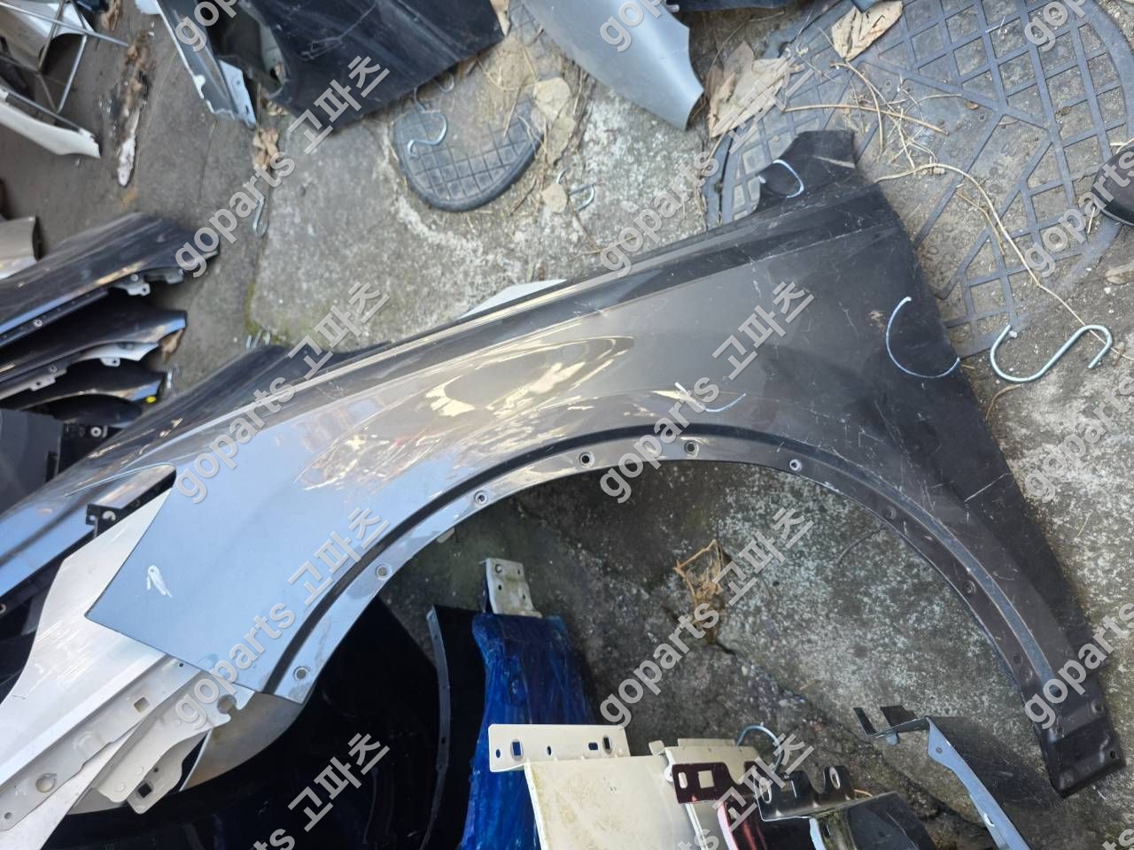 아우디 Q7 4m 운전석 전휀더 교체 수리: 완벽한 부품, 빠른 납품 후기