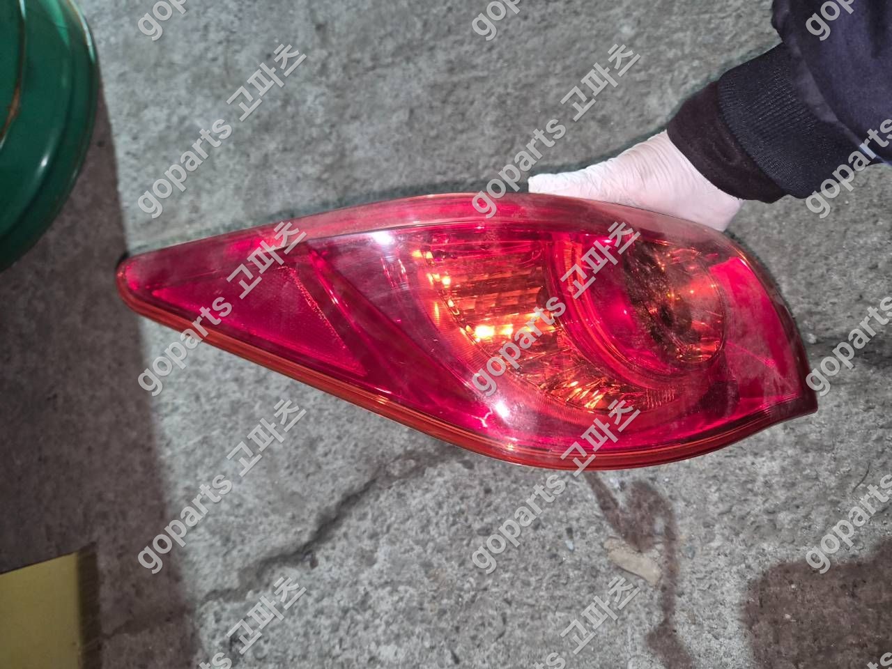 인피니티 Q50 운전석 후미등 상세사진 2