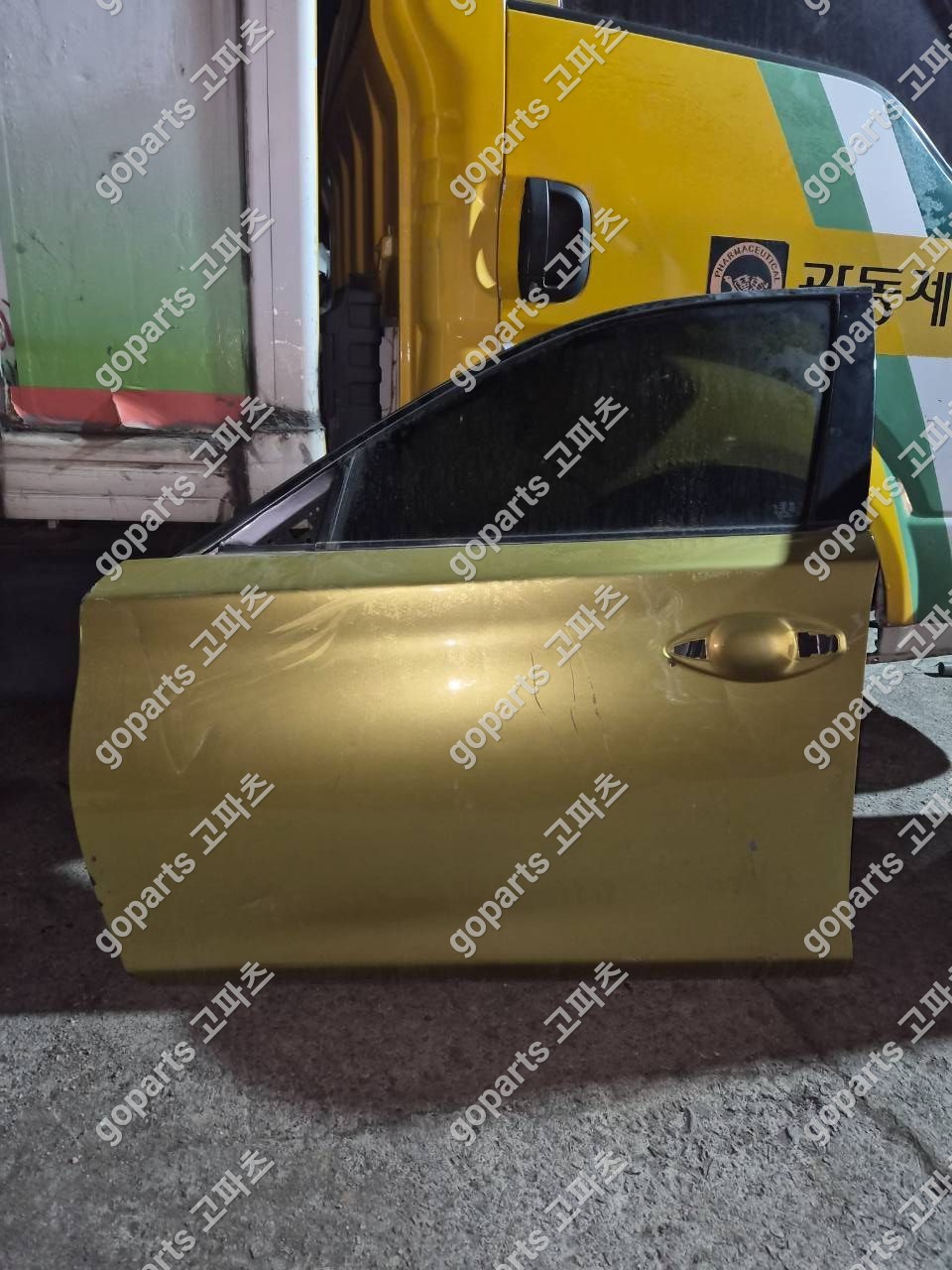 인피니티 Q50 운전석 전도어 교체 후기: 완벽 수리를 위한 선택