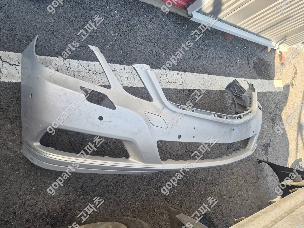 벤츠 W212 E클래스 전범퍼 엘레강스 타입 크롬 띠 상세사진 2